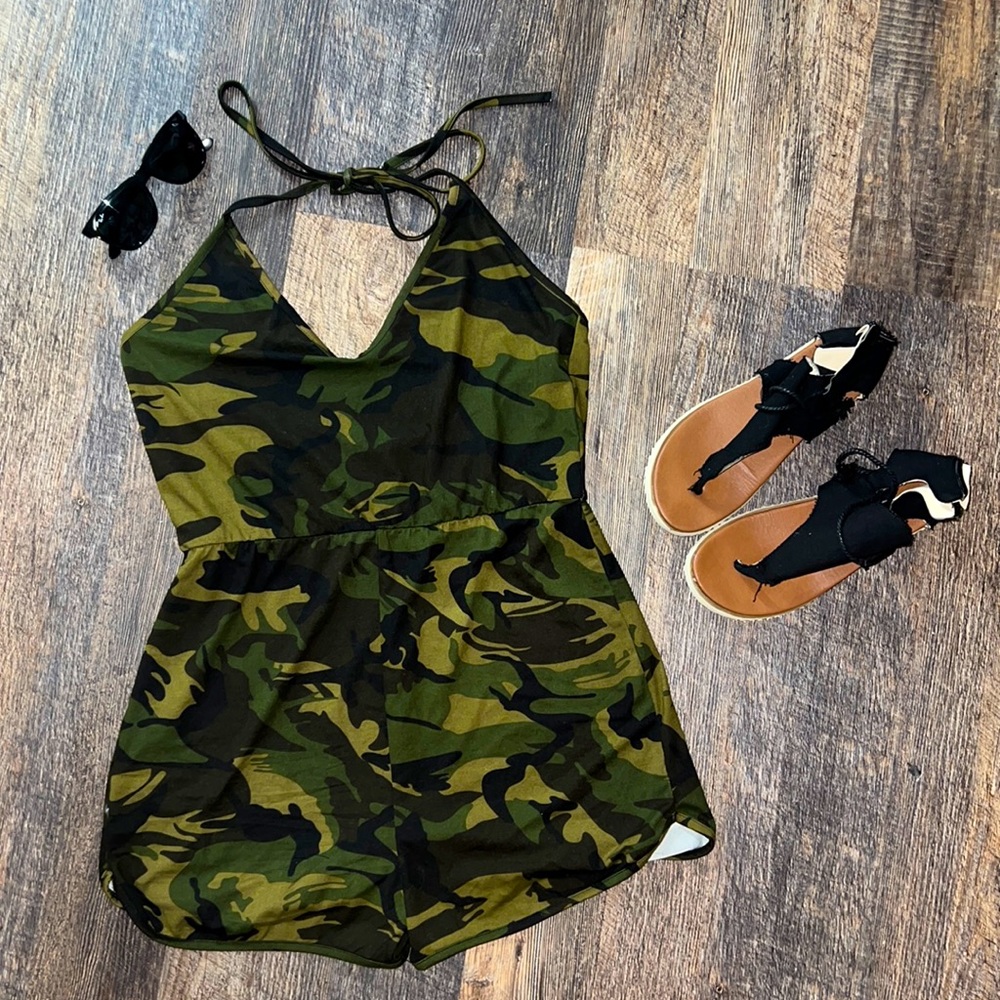 SHEIN Cano Print a knot Back